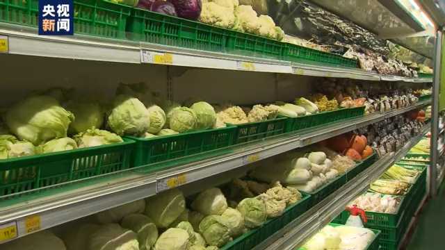 追夢赤子心丨年交易額達(dá)100億元 帶動3萬多人就業(yè)&hellip;留學(xué)回國的他這樣穩(wěn)住百姓&ldquo;菜籃子&rdquo;&rarr;